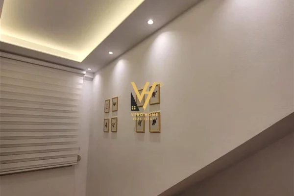 Shtepi me qera Apartament ne Tirane, 1+1, Mobilimi E mobiluar, Pagesa 620  Euro.