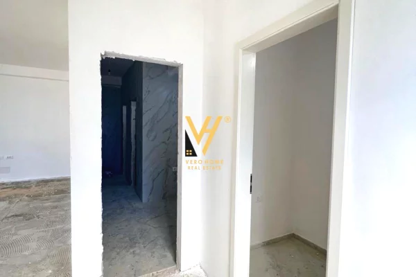 JEPET AMBIENT BIZNESI 216 M2 ME QERA TE RESIDENCA KAIMI 3.000 EURO