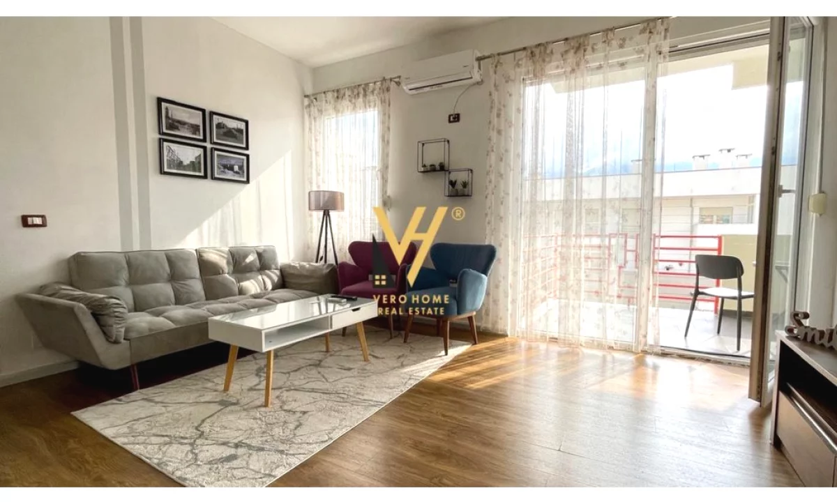 Shtepi me qera Apartament ne Tirane, 1+1, Mobilimi E mobiluar, Pagesa 650  Euro.