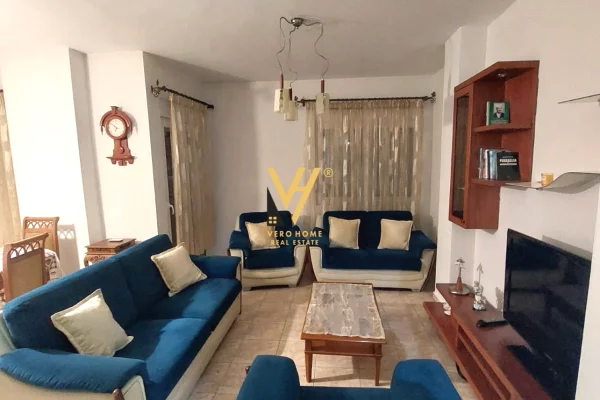 Shtepi me qera 2+1 ne Tirane - 60,000 Leke