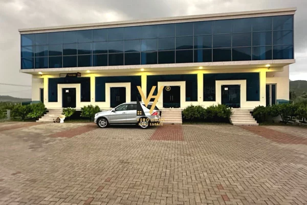 Ambient biznesi me qera 6+1 ne Tirane - 4,800 Euro