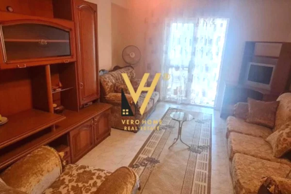 Shtepi me qera Apartament ne Tirane, 3+1, Mobilimi E mobiluar, Pagesa 50,000  Leke.