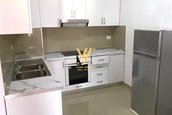 Shtepi me qera Apartament ne Tirane, 1+1, Mobilimi E mobiluar, Pagesa 400  Euro.