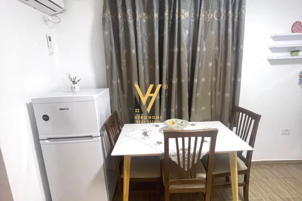 Shtepi me qera Apartament ne Tirane, 1+1, Mobilimi E mobiluar, Pagesa 60,000  Leke.