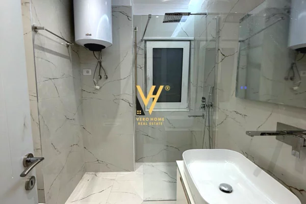 Shtepi me qera Apartament ne Tirane, 2+1, Mobilimi E mobiluar, Pagesa 1,000  Euro.