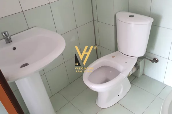 Shtepi me qera Apartament ne Tirane, 2+1, Mobilimi E mobiluar, Pagesa 35,000  Leke.