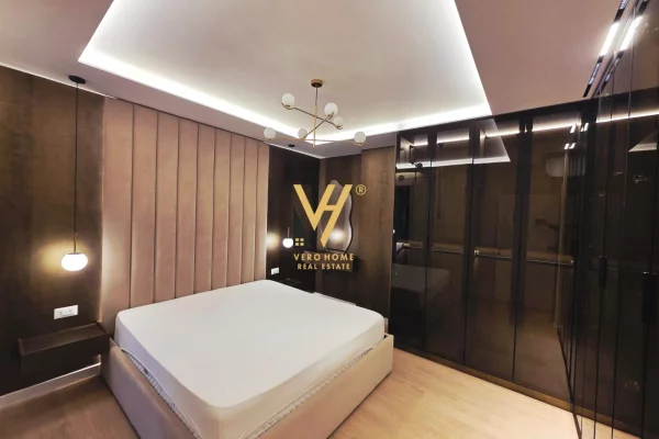 Shtepi me qera Apartament ne Tirane, 3+1, Mobilimi E mobiluar, Pagesa 1,800  Euro.