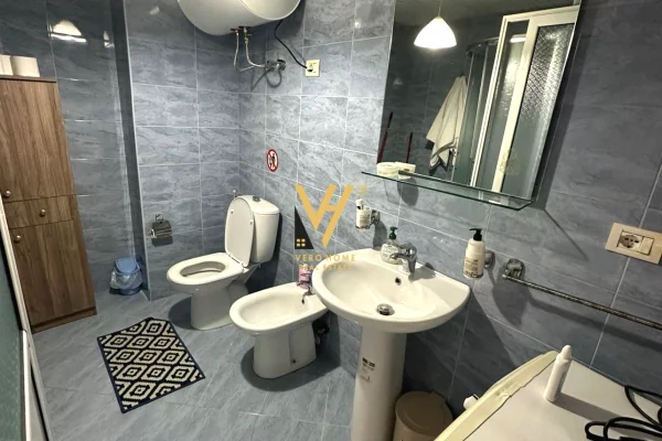 Shtepi me qera Apartament ne Tirane, 2+1, Mobilimi E mobiluar, Pagesa 850  Euro.