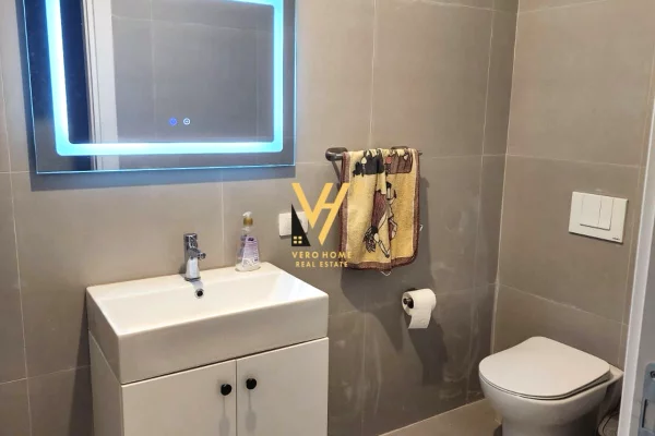 Appartamento in affitto a Tirana 2+1, Arredato