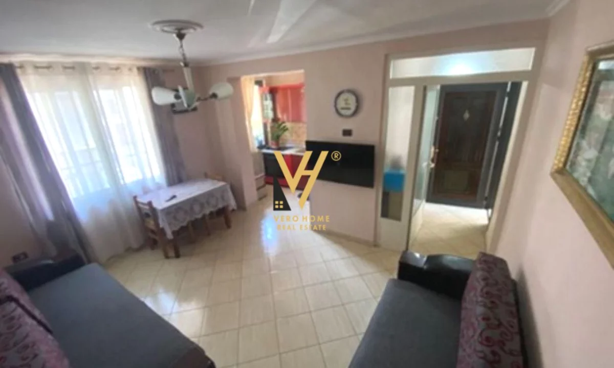 Appartamento in vendita a Tirana 1+1, Arredato