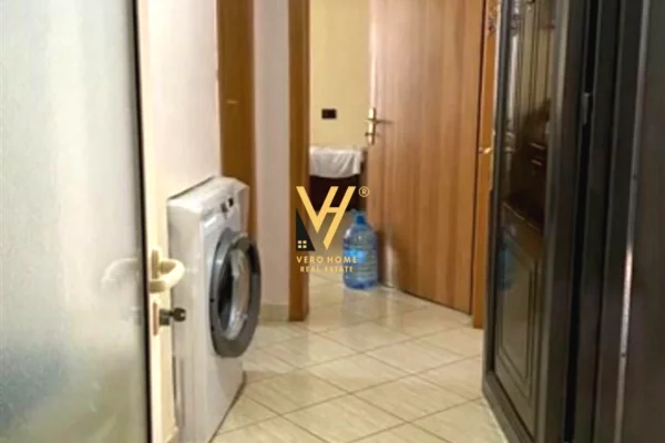 Appartamento in vendita a Tirana 1+1, Arredato