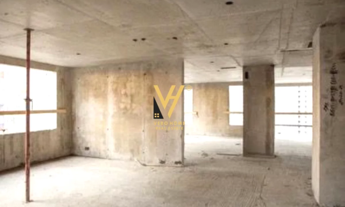 Shtepi ne shitje Apartament ne Tirane, 1+1, Mobilimi Bosh, pa mobiluar, Pagesa 110,000  Euro.