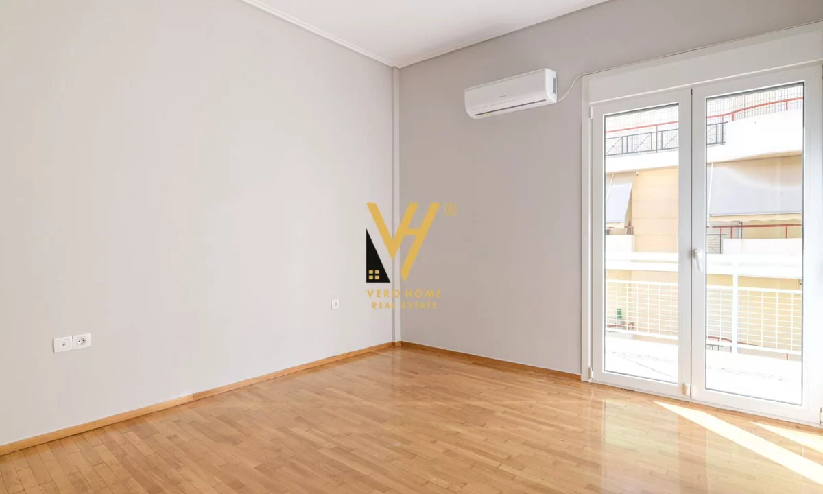 Shtepi ne shitje Apartament ne Tirane, 2+1, Mobilimi Bosh, pa mobiluar, Pagesa 230,000  Euro.