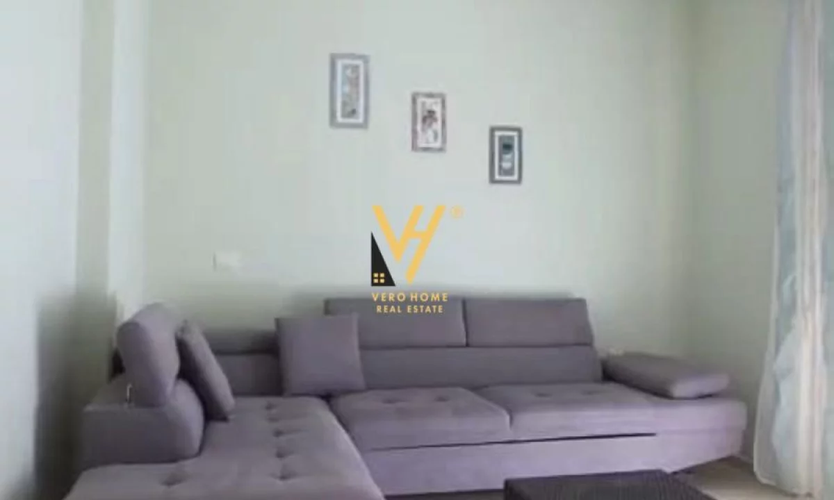 Appartamento in vendita a Valona 2+1, Arredato