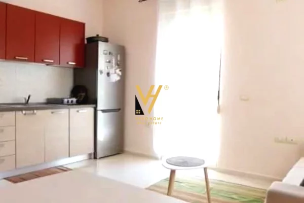 Appartamento in vendita a Valona 2+1, Arredato