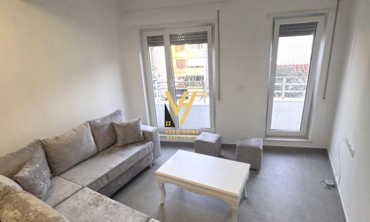 Shtepi me qera Apartament ne Tirane, 2+1, Mobilimi E mobiluar, Pagesa 80,000  Leke.