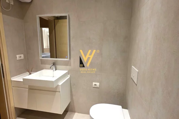 Shtepi ne shitje Vila Luksoze ne Tirane, 3+1, Mobilimi E mobiluar, Pagesa 490,000  Euro.