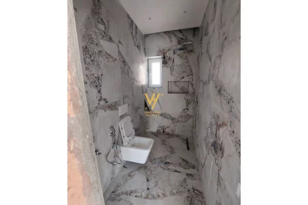 Shtepi me qera Vila Luksoze ne Tirane, 3+1, Mobilimi Bosh, pa mobiluar, Pagesa 2,000  Euro.