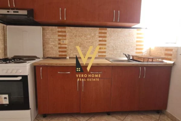 Shtepi me qera Apartament ne Tirane, 1+1, Mobilimi E mobiluar, Pagesa 55,000  Leke.