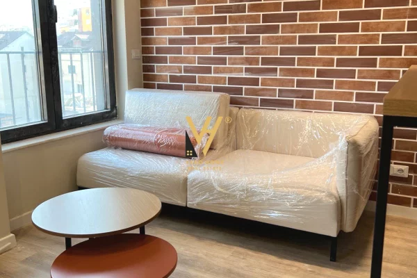 Shtepi me qera 1+1 ne Tirane - 65,000 Leke