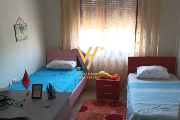 Shtepi me qera Apartament ne Tirane, 2+1, Mobilimi E mobiluar, Pagesa 700  Euro.