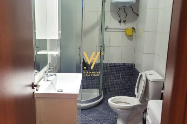 Appartamento in vendita a Tirana 1+1, Arredato