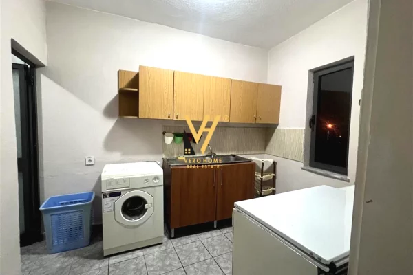 Shtepi me qera Apartament ne Tirane, 2+1, Mobilimi E mobiluar, Pagesa 500  Euro.