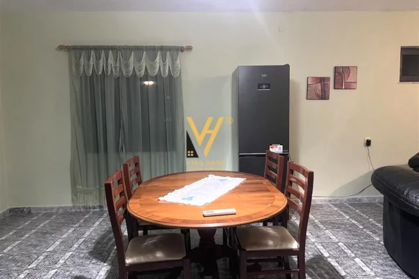 Shtepi me qera Apartament ne Tirane, 2+1, Mobilimi E mobiluar, Pagesa 500  Euro.