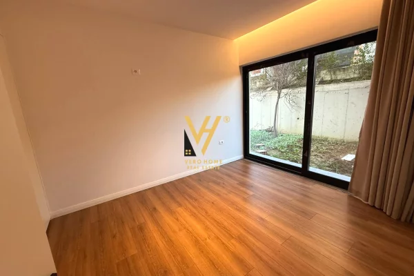 Shtepi me qera Apartament ne Tirane, 2+1, Mobilimi E mobiluar, Pagesa 1,300  Euro.