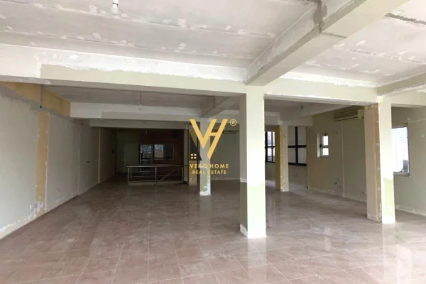 Business Property in Sale 1+1 in Tirana - 58,500,000 Euro