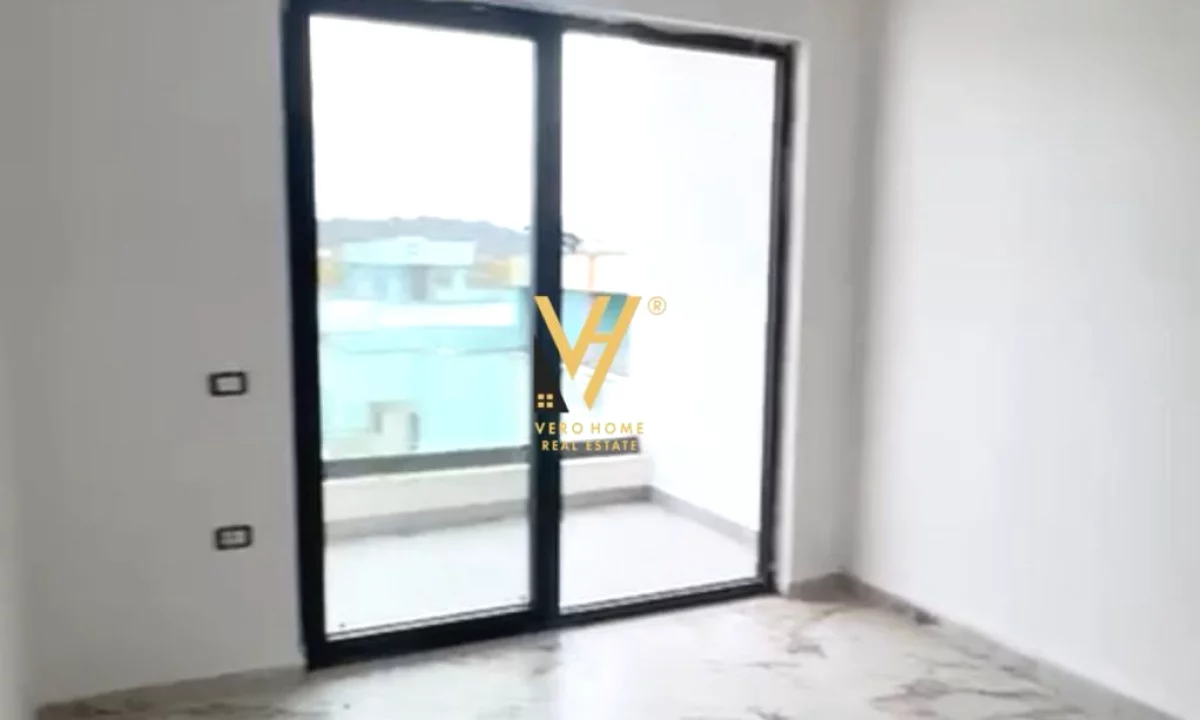 Shtepi ne shitje Apartament ne Durres, 1+1, Mobilimi E mobiluar, Pagesa 80,000  Euro.