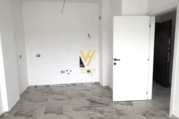 Shtepi ne shitje Apartament ne Durres, 1+1, Mobilimi E mobiluar, Pagesa 80,000  Euro.