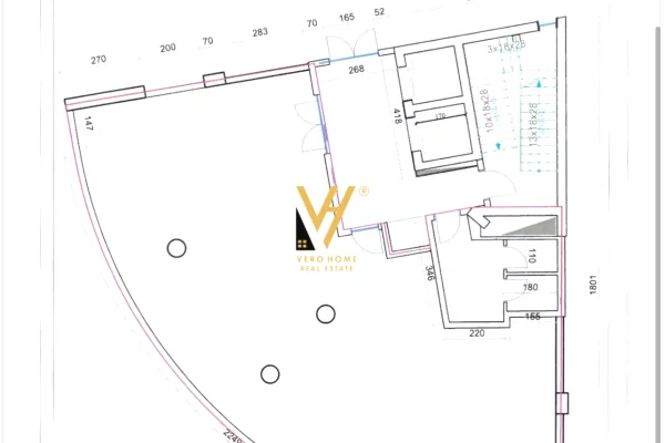 JEPET AMBIENT BIZNESI 210 M2 ME QERA TE PALLATI ME SHIGJETA 2.450 EURO