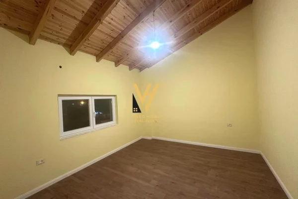 Villa di lusso in affitto a Tirana 5+1, Vuoto