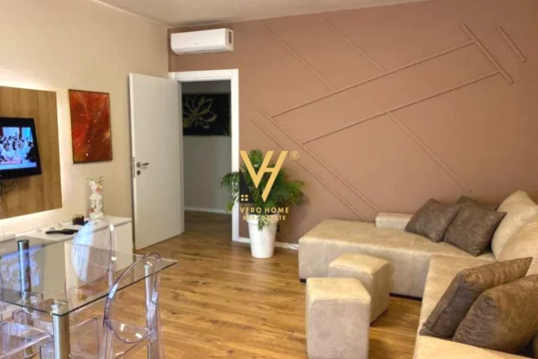 House for Rent 1+1 in Tirana - 80,000 Leke