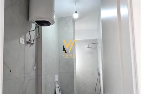 Appartamento in vendita a Tirana 1+1, Vuoto