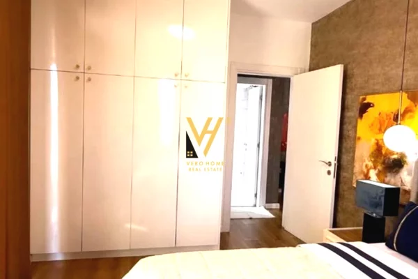 Appartamento in vendita a Tirana 1+1, Arredato