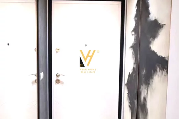 Appartamento in vendita a Tirana 1+1, Arredato