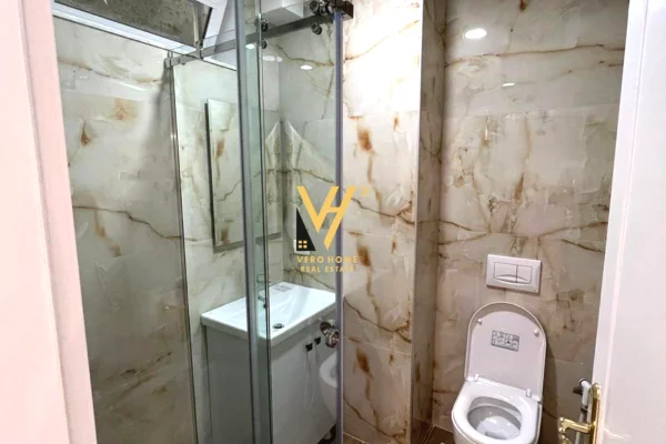 Appartamento in affitto a Tirana 2+1, Arredato