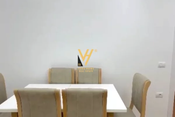 Appartamento in affitto a Tirana 3+1, Arredato