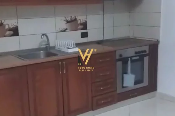 Appartamento in affitto a Tirana 2+1, Arredato