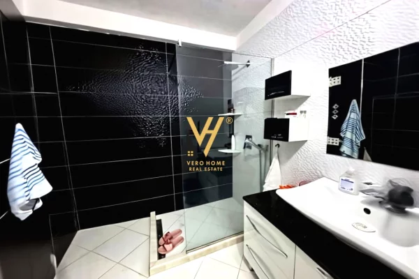 Appartamento in affitto a Tirana 2+1, Arredato