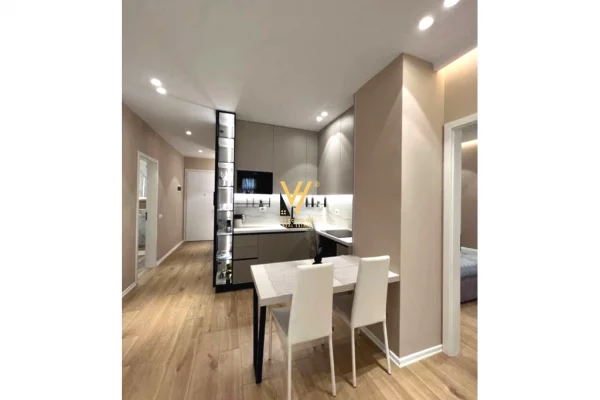 Appartamento in affitto a Tirana 1+1, Arredato