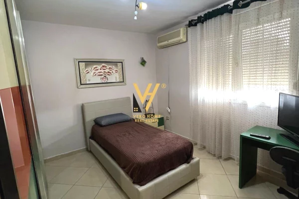 Appartamento in affitto a Tirana 3+1, Arredato