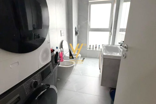 Appartamento in vendita a Tirana 1+1, Arredato