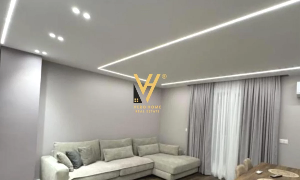 Appartamento in affitto a Tirana 1+1, Arredato