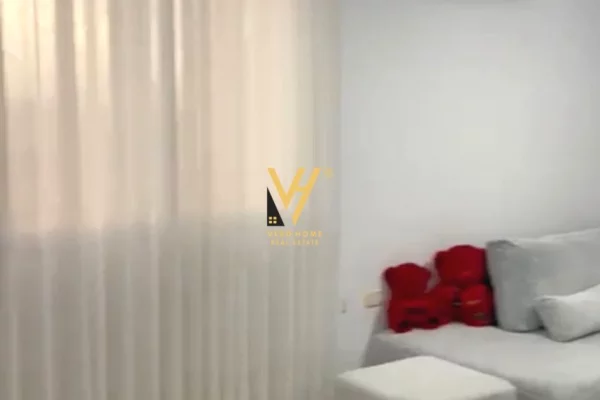 Appartamento in affitto a Tirana 2+1, Arredato