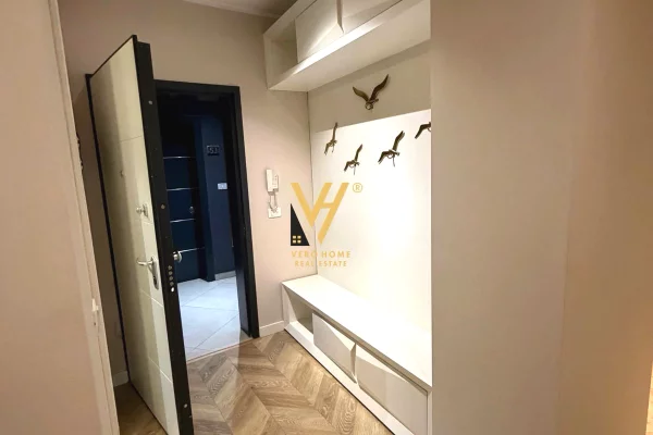 Appartamento in affitto a Tirana 1+1, Arredato