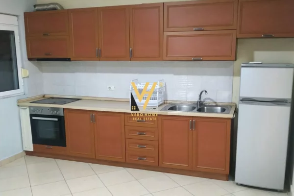 Appartamento in affitto a Tirana 2+1, Vuoto