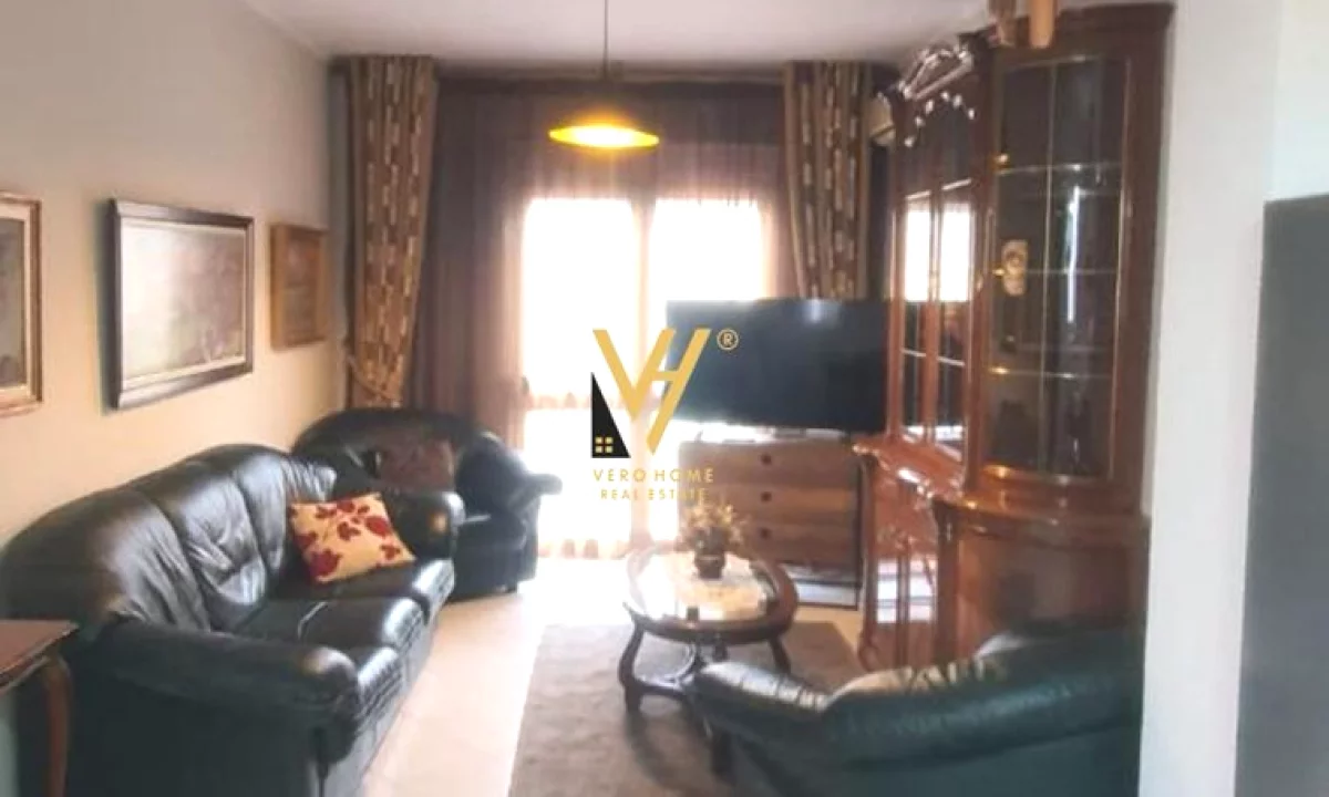 Appartamento in affitto a Tirana 2+1, Arredato